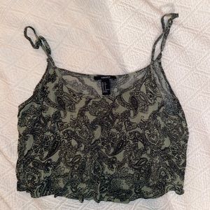 green and black cropped tank top 💚🖤